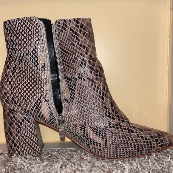 Marc Fisher Booties - Picture 3 of 7